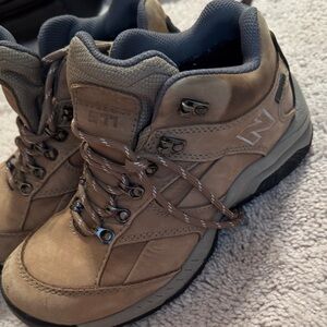 New Balance Women’s Tan 977 Hiking Shoes